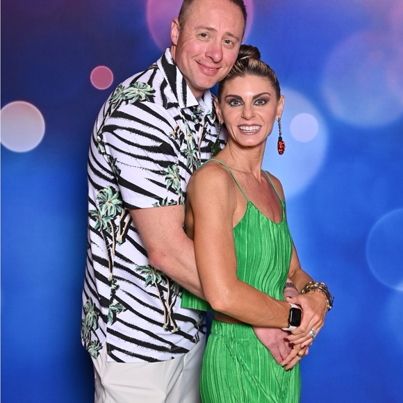 Meet the Posher - Picture 3 of 5